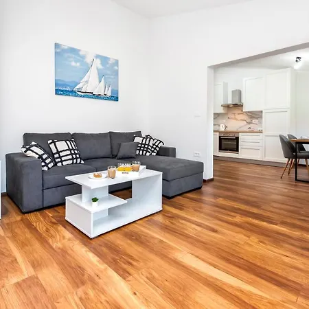 Apartment E&m Pula